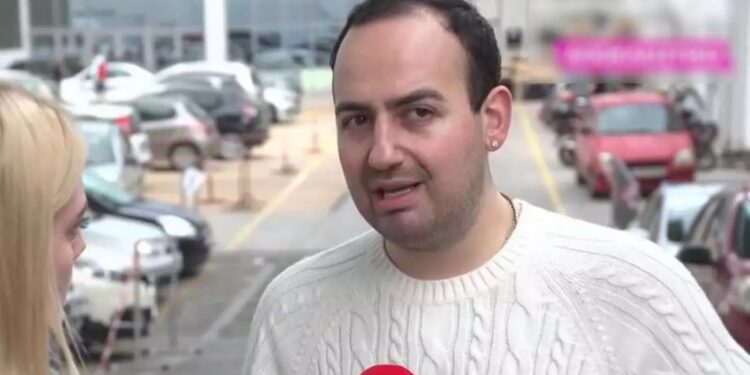 Μαυρίκιος Μαυρικίου: Με χούφτωσε και μου είπε, αγοράκι μου εγώ μπορώ να σου κάνω καριέρα (video)