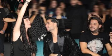 Πάολα: Στα μπουζούκια με εκκεντρική εμφάνιση (φωτο)