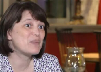 Κιβωτός του Κόσμου: «Φταίνε τα… παιδιά που ηθελαν να μπουν στη δομή», υποστηρίζει η σύζυγος του πατέρα Αντωνίου