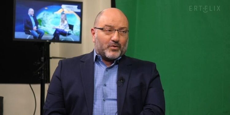 Alldaynews.gr Ο Σάκης Αρναούτογλου απάντησε δημόσια στις κατηγορίες του Γιάννη Καλλιάνου ότι “παραπληροφορεί”