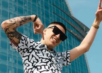 Συνελήφθη ο τράπερ Trannos – Βρέθηκε όπλο και φάρος στο αυτοκίνητό του