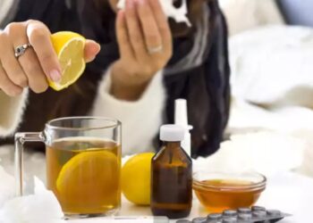 Τσάι με μέλι και λεμόνι: Το απλό γιατροσόφι με τις μαγικές ικανότητες