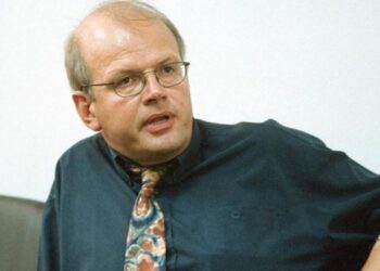 Άκης Τσελέντης