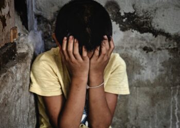 Alldaynews.gr ”Πάγωσε” το Πανελλήνιο: Ο Πα-Τέρας διοργάνωνε πάρτι στο οποία βίαζαν τον ανήλικο γιο του