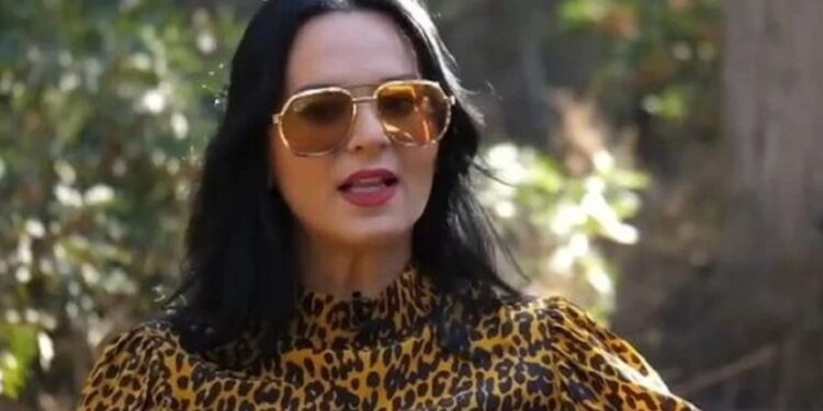 Alldaynews.gr Ζενεβιέβ Μαζαρί