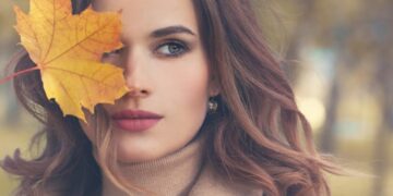 Ρούχα που θα σας βάλουν στο κλίμα του φθινοπώρου!