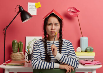 Παίζει ρόλο ο χαμηλός βαθμός πτυχίου για μεταπτυχιακό; Συμβουλές για ενδυνάμωση της υποψηφιότητάς σου!
