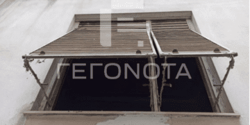 Βόλος: Σε “σκουπιδότοπο” ζούσε 13χρονη με τον αδελφό της – Η μικρή κατήγγειλε τον πατέρα της για ξυλοδαρμό