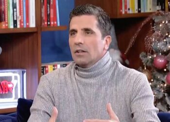 Συγκλονίζει ο Βισκαδουράκης: «Με πήρε ο αδερφός μου ο κωφός, ακούω κάτι κραυγές και κατάλαβα…»