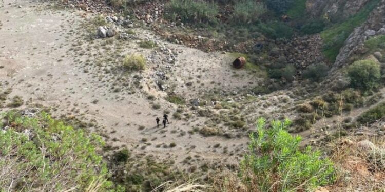 Νέο θρίλερ: Εντοπίστηκαν δύο Νεκροί σε νταμάρι[Σοκαριστικές Εικόνες]