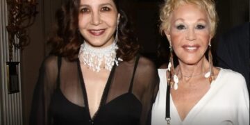 Alldaynews.gr ”Βόμβα” για τη Ζωή Λάσκαρη από τη Μαρία – Ελένη Λυκουρέζου: «Το βράδυ πριν πεθάνει…»