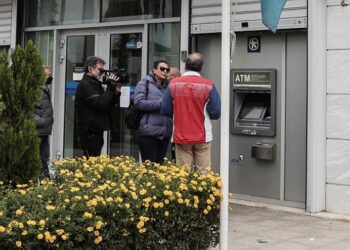 Αργυρούπολη: «Έκανα τις ληστείες γιατί είχα οικονομικά προβλήματα» λέει ο συνταγματάρχης