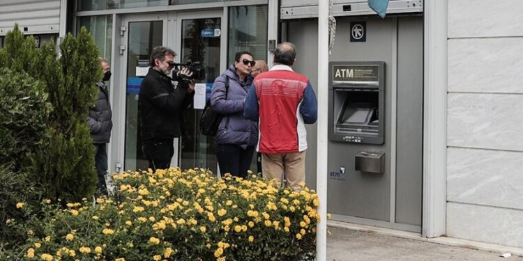 Alldaynews.gr Αργυρούπολη: «Έκανα τις ληστείες γιατί είχα οικονομικά προβλήματα» λέει ο συνταγματάρχης