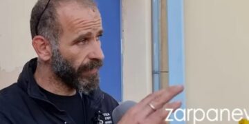 «Είναι άχρηστοι»-Ξεσπά ο γιος του 82χρονου που πέθανε ενώ περίμενε 25 ώρες για αεροδιακομιδή