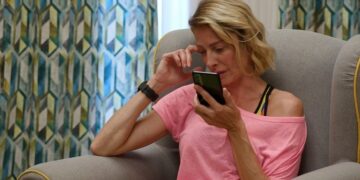 GNTM 5: Πλάνταξε στο κλάμα η Μιχαέλα μιλώντας με τον σύζυγό της: «Δεν μπορώ να το διαχειριστώ»[video]