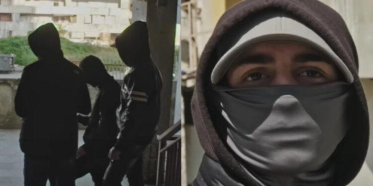 Alldaynews.gr Μαφία της Ιταλίας αποκαλύπτει πως στρατολογεί τα μέλη της: «Ζητάμε να σκοτώσουν κάποιον. Αν το κάνουν, έχει καλώς » (video)