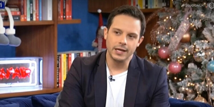 Alldaynews.gr Μακαλιάς: «Της είπα ότι αισθάνομαι ότι φέτος θα πεθάνω, έναν μήνα μετά χάσαμε τον αδελφό μου» (video)