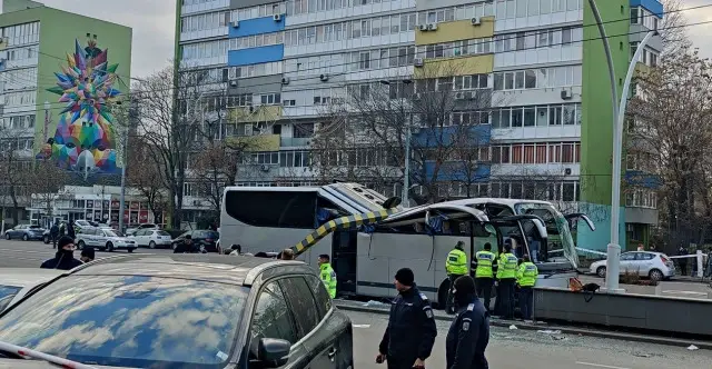 Τραγωδία με Έλληνες στην Ρουμανία: Ψευδώνυμο «βολίδας» είχε ο οδηγός του λεωφορείου[photo]