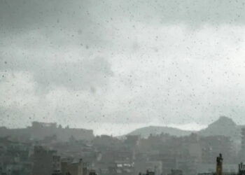 Κακοκαιρία «Gaia»: Βροχές και καταιγίδες σε όλη τη χώρα – Πέφτει η θερμοκρασία (Video)