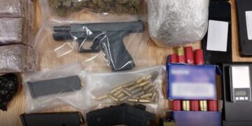 Alldaynews.gr Δάσκαλοι Δημοτικού σε διεθνές κύκλωμα ναρκωτικών – 11 συλλήψεις (φωτο, video)