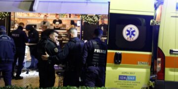Alldaynews.gr Νέα Σμύρνη: Στον «Ερυθρό Σταυρό» νοσηλεύεται η 31χρονη που τραυματίστηκε από «αδέσποτη» σφαίρα σε μπαρ