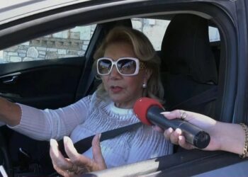 Λίτσα Πατέρα: «Υπάρχει ένταση – Ο Γιώργος Λιάγκας δεν ακούει, είναι στον κόσμο του»