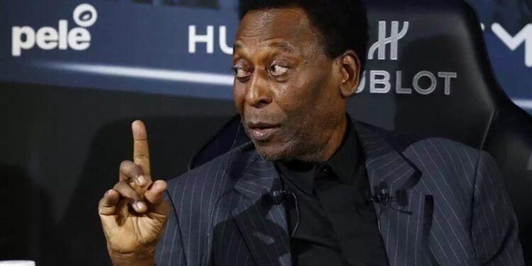 Πελέ: Τη Δευτέρα το λαϊκό προσκύνημα της σορού του «βασιλιά» στο γήπεδο της Σάντος – Τριήμερο πένθος στην Βραζιλία