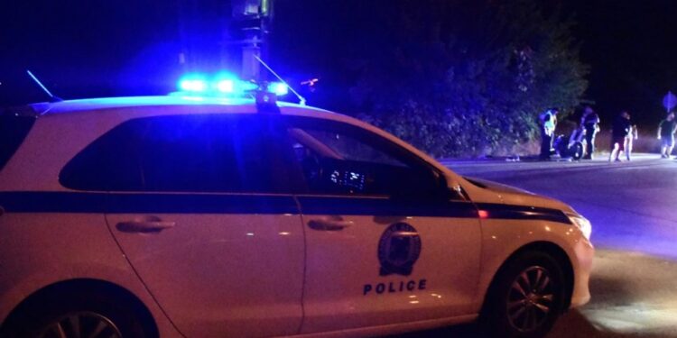 Alldaynews.gr Αλκοολικός Πατέρας Κλωτσούσε την 14χρονη κόρη του-Την γλίτωσε ο αδερφός της