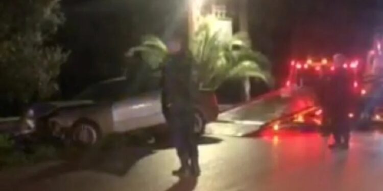 Με κρανιοεγκεφαλικές κακώσεις ο 14χρονος μετά από τροχαίο: Το αυτοκίνητο οδηγούσε 15χρονος – Με ελικόπτερο στο Παίδων