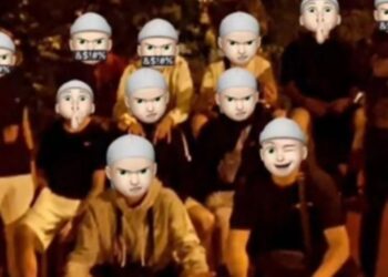 Ίλιον: Μέλη «σκληρής» συμμορίας ανηλίκων οι βιαστές του 15χρονου – Ποζάρουν με στιλέτα, full face και πολλά λεφτά