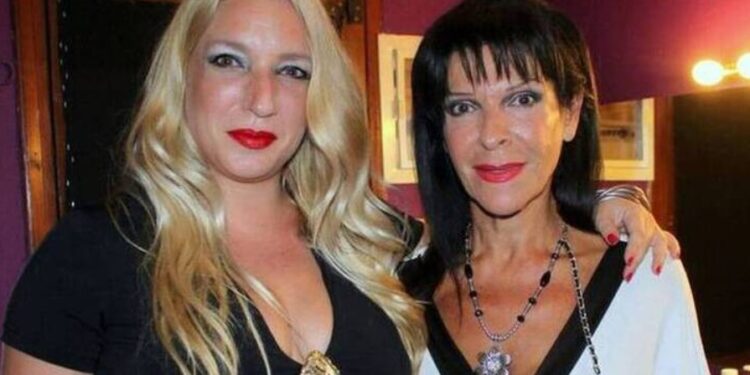Σοφία Βόσσου: «Η κόρη μου ερωτεύτηκε και είμαι χαρούμενη που την βλέπω ευτυχισμένη»