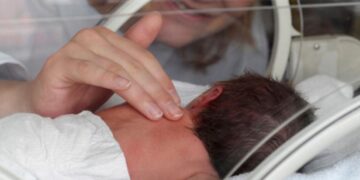 Alldaynews.gr Νεογέννητο θα μεγαλώσει στο Νοσοκομείο του Βόλου – Η τραγική ιστορία της μητέρας του