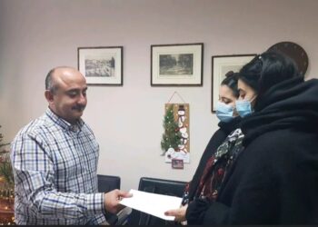 Η καλή είδηση: Eργαζόμενοι στην εστίαση έδωσαν τα φιλοδωρήματα δύο μηνών στο Κοινωνικό Παντοπωλείο