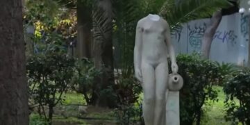 Alldaynews.gr Τριαντάφυλλος σε Ευρυδίκη Βαλαβάνη για τους… ψευτοφουσκωτούληδες και Βασάλο