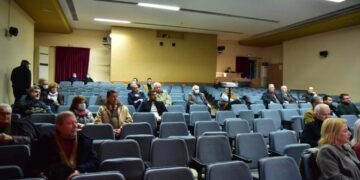 Σείστηκε η Λάρισα από την παρουσίαση του βιβλίου του Άρη Πορτοσάλτε