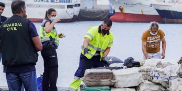 Alldaynews.gr Τενερίφη: Πλοίο ελληνικών συμφερόντων μετέφερε 4,5 τόνους κοκαϊνης