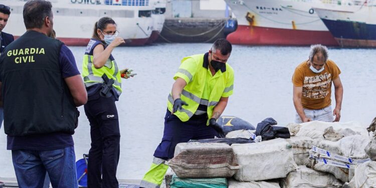 Alldaynews.gr Τενερίφη: Πλοίο ελληνικών συμφερόντων μετέφερε 4,5 τόνους κοκαϊνης