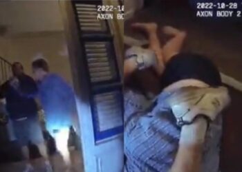 Σοκάρει το βίντεο από την επίθεση με σφυρί στον σύζυγο της Νάνσι Πελόζι