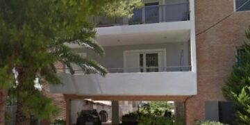 Alldaynews.gr Οδηγοί έλυσαν τις διαφορές για μια θέση πάρκινγκ παίζοντας «Πέτρα, ψαλίδι, χαρτί» (video)