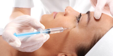 Δεκάδες καταγγελίες για γνωστό κέντρο αισθητικής για «μαϊμού» θεραπείες (video)