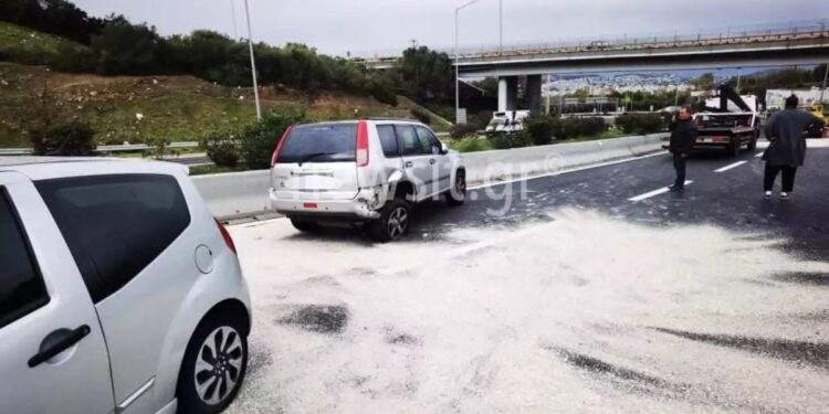 Alldaynews.gr Καραμπόλα με 8 αυτοκίνητα στη Λεωφόρο Κατεχάκη