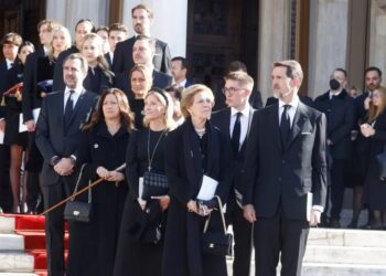 Alldaynews.gr Κηδεία τέως βασιλιά Κωνσταντίνου: Το κόστος διαμονής στις σουίτες που διαμένουν τα μέλη των βασιλικών οικογενειών