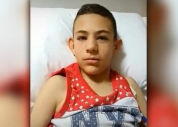 Συγκινητικό βίντεο: 14χρονος ευχαριστεί τους γονείς του αδικοχαμένου Γρηγόρη για τη δωρεά οργάνων