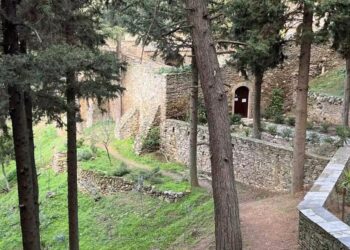 Το μυστικό του τέως βασιλιά Κωνσταντίνου και της Αλίκης Βουγιουκλάκη στα 545 μέτρα του Υμηττού