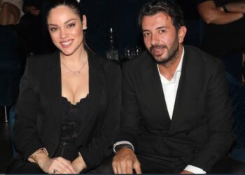 Alldaynews.gr Μπάγια Αντωνοπούλου: Αυτός είναι ο άντρας που της έχει κλέψει την καρδιά! Καυτά φιλιά σε έξοδό τους