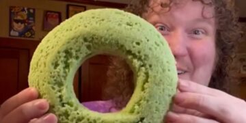 Πέθανε 33χρονος σταρ του TikTok που δοκίμαζε φαγητά και ληγμένα τρόφιμα