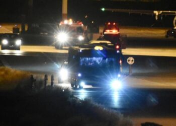 Συμβαίνει Τώρα: Θρίλερ στο «Ελ. Βενιζέλος» – Σήμα για βόμβα σε Boeing 737 της Ryanair γεμάτο επιβάτες