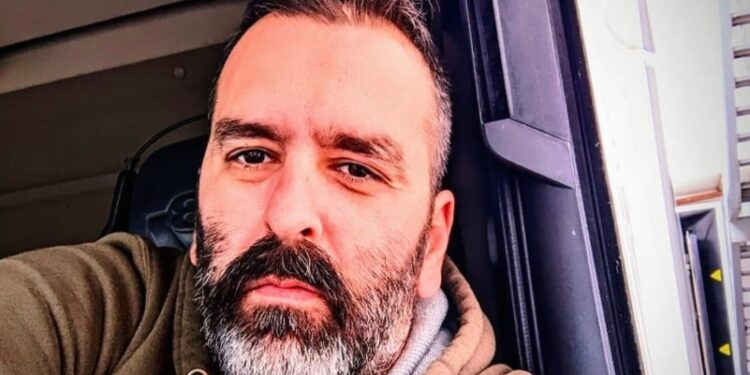 Απέραντη θλίψη για τον χαμό του 37χρονου Δημήτρη-Εντοπίστηκε νεκρός στο σπίτι του