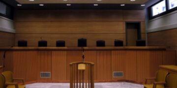 Alldaynews.gr «Μου έδωσαν υπνοστεντόν και έγινα κλεπτομανής»-Τους Τρέλανε όλους ο Κλέφτης στο Δικαστήριο