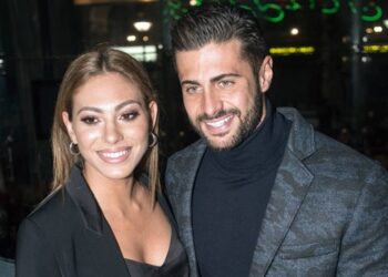 Η Ευρυδίκη Βαλαβάνη ποζάρει tορlεss και απαντά για τον Κωνσταντίνο Βασάλο[photo]